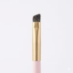 Mint Bear angled brush for primers or eyeshadow - Image 2