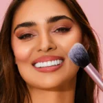 Real Techniques Ultra Plush Blush Makeup Brush - Image 3