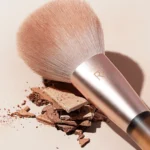 Real Techniques New Nudes Hazy Finish Powder Brush - Image 5