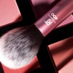 Real Techniques Ultra Plush Blush Makeup Brush - Image 4