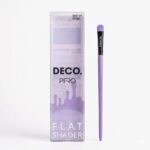 DECO.PRO flat shader brush with a violet handle and bristles